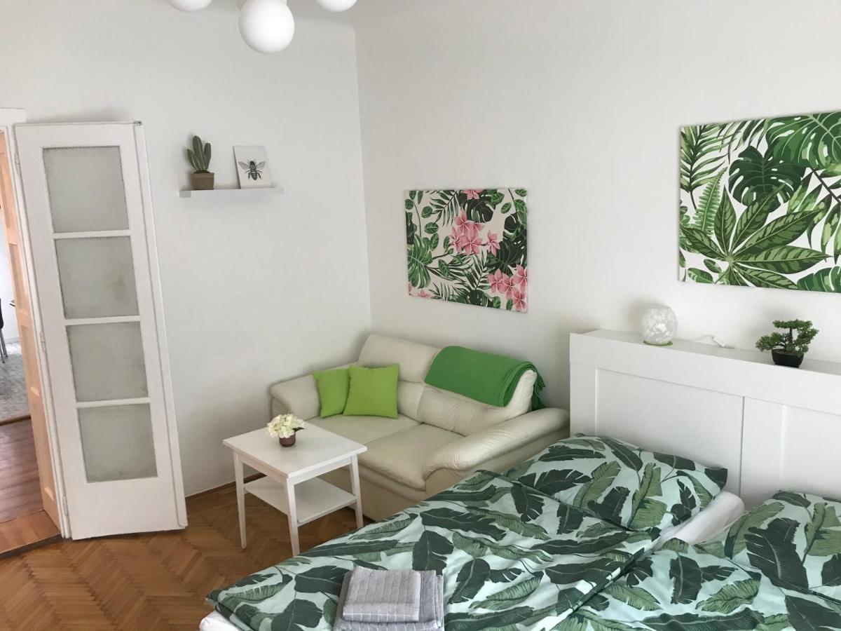 Rosmarinus Apartman Pécs Zewnętrze zdjęcie