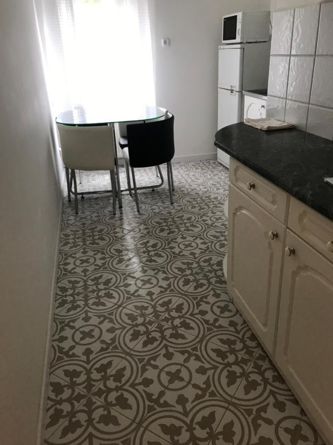 Rosmarinus Apartman Pécs Zewnętrze zdjęcie