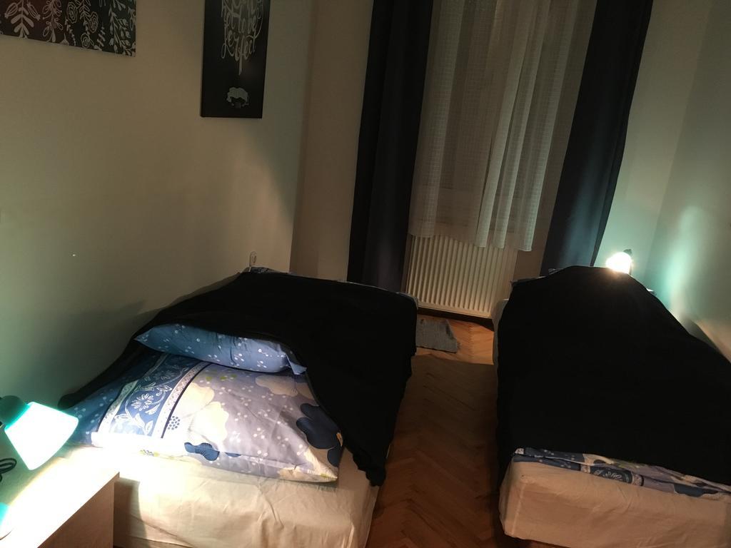Rosmarinus Apartman Pécs Zewnętrze zdjęcie